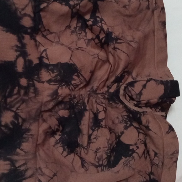 Set Of 4 Tie Dye Yoga Workout Shorts - Picture 5 of 13